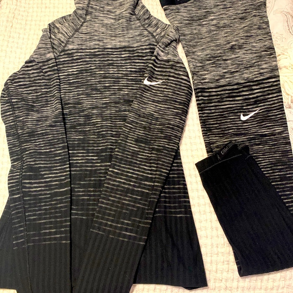 Nike set Size-M Woman Black